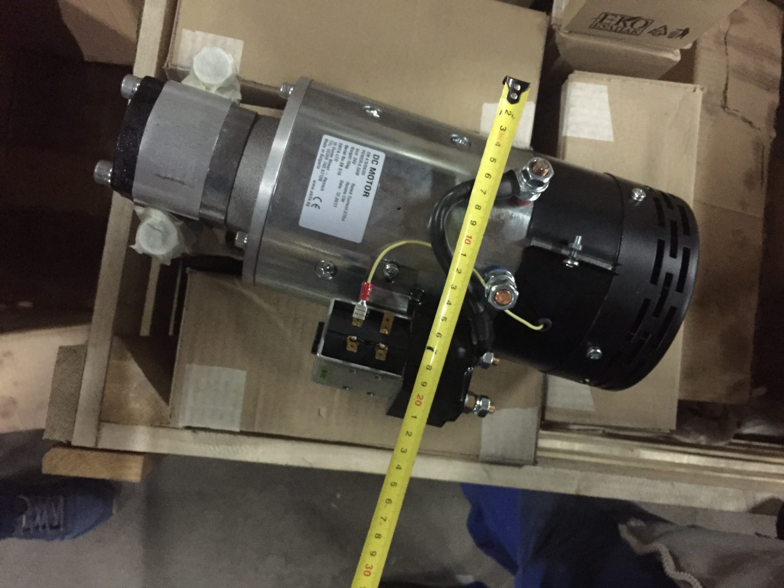 Электродвигатель в сборе DC 24V D-150 5.0kW/SW180-448L/20A8.2x110G Lohr F00250742 Электродвигатель в сборе DC 24V D-150 5.0kW/SW180-448L/20A8.2x110G Lohr F00250742