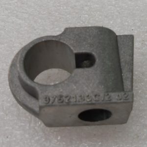 СТОЙКА ОСИ КОРОМЬIСЕЛ Д 3900 37521331(В3752341) 6 422320 4566