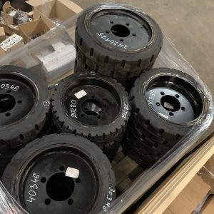 КОЛЕСО В СБОРЕ 450/160-320 122787 6089 00.00.00 массивная ЕВ 735