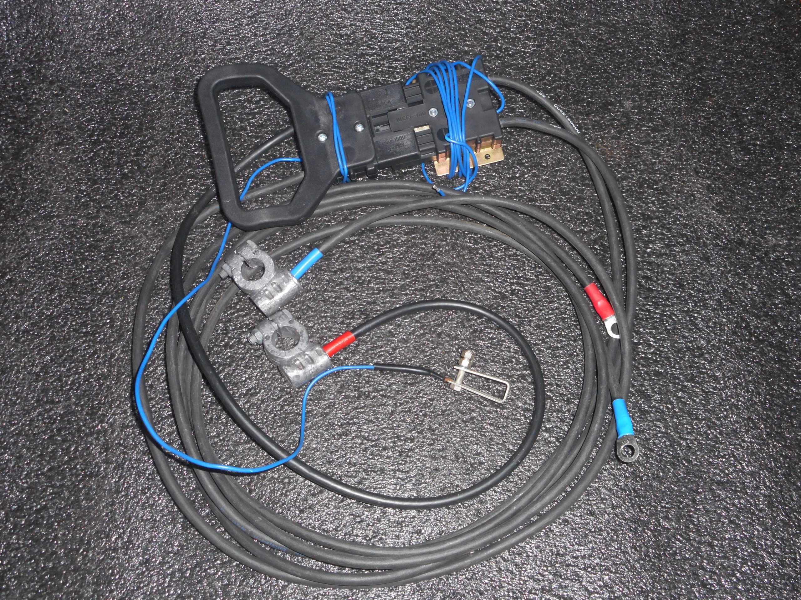 2D70012-4