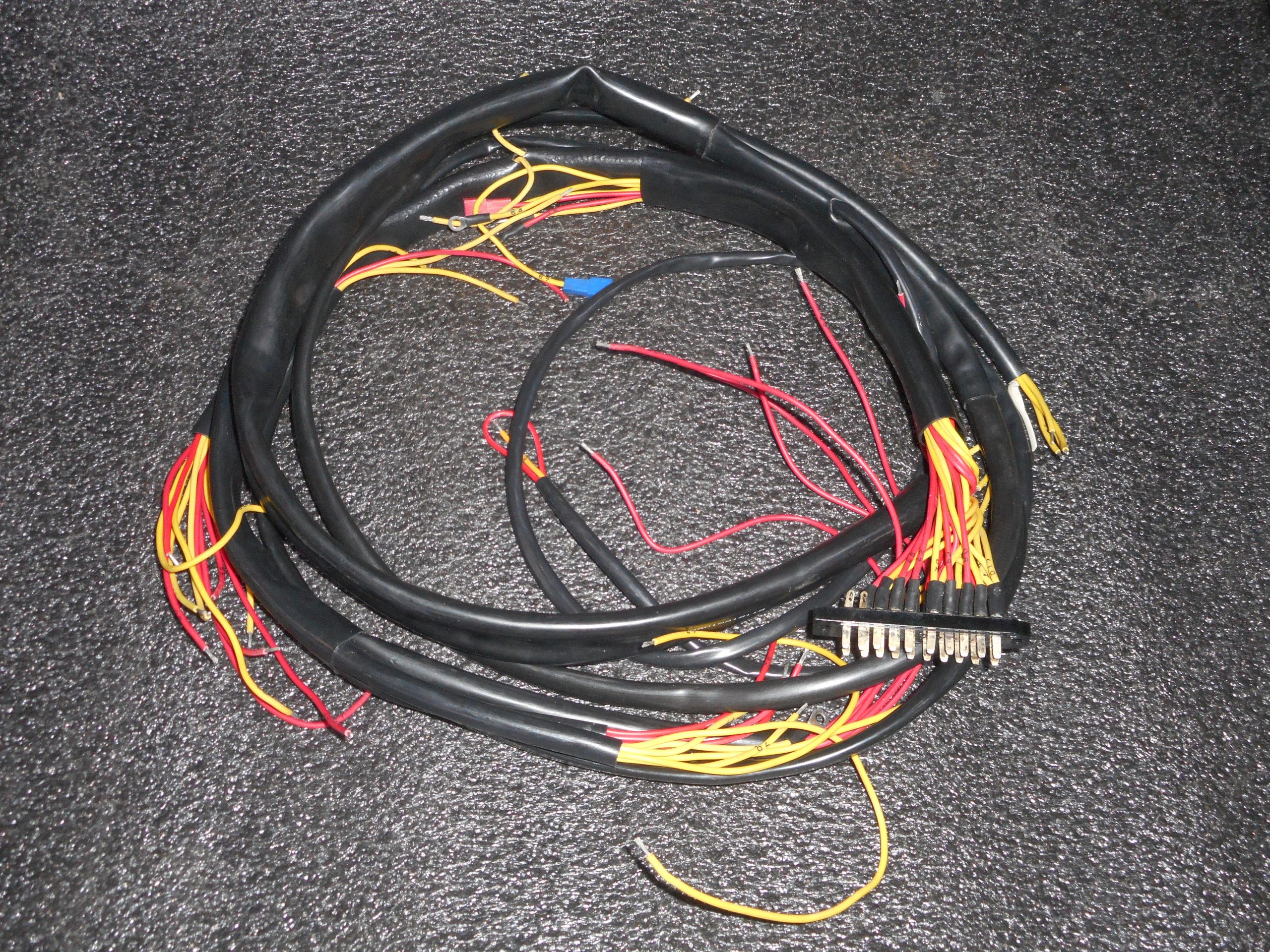 2D70012-5